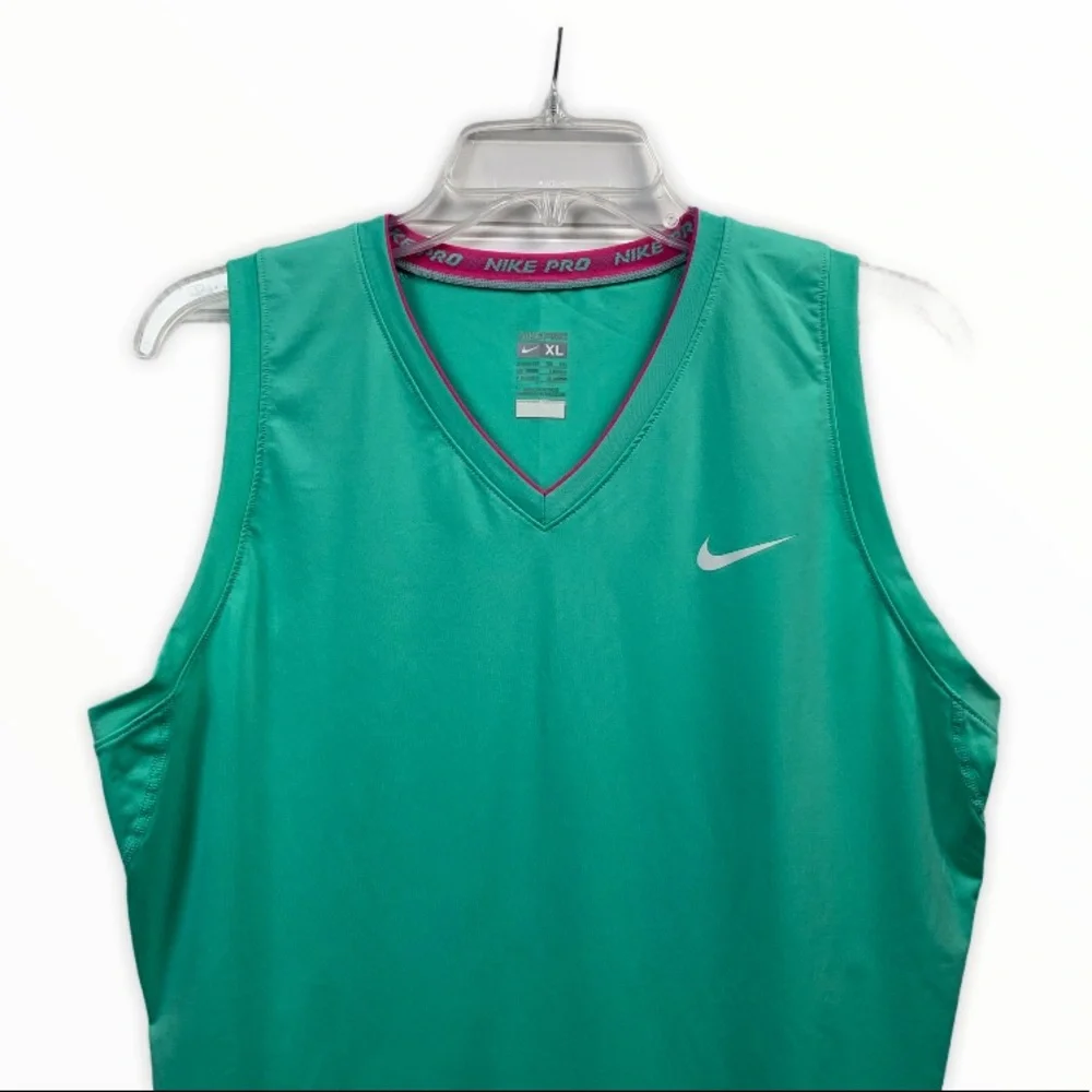 Nike Pro Athletic Mint Green Sleeveless Top EUC XL